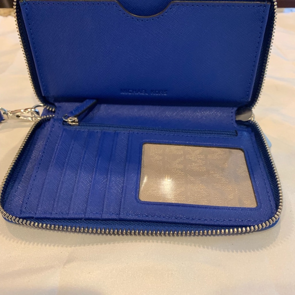 Jet Set wristlet wallet